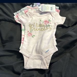0 to 3 month baby girl onesies set of three